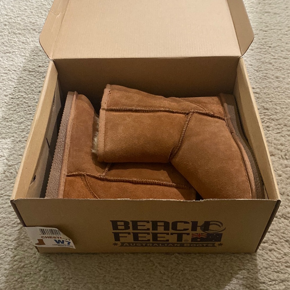BRAND NEW AUSTRALIAN BOOTS